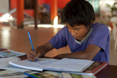 Educación Rural Multigrado en México, entre redes de abandono y cuidado